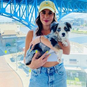 Meet your Posher, Dominique